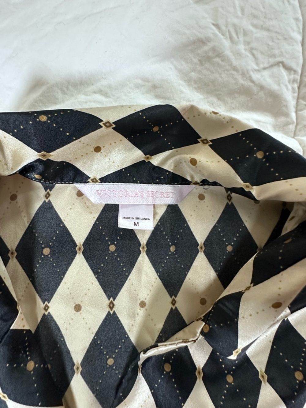 Victoria Secret Black and White Diamond Silky Night Shirt Sz M - Picture 5 of 6